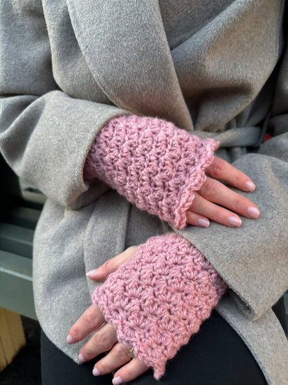 Emilia Wristwarmers